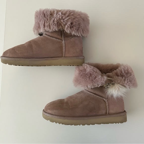 UGG  Irina Boot with Swarovski crystals Pin Closure in Dusk Blush Pink size 7 - Picture 8 of 13